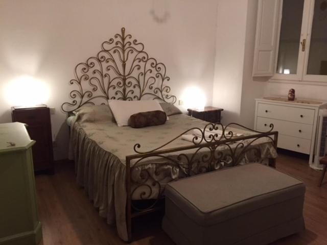 Double Large Room In Santo Spirito Oltrarno フィレンツェ エクステリア 写真